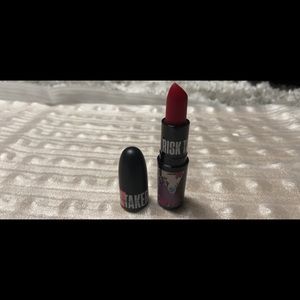 - MAC RIsk Taker Lipstick Retro Matte Ruby Woo 707 Limited Edition Red